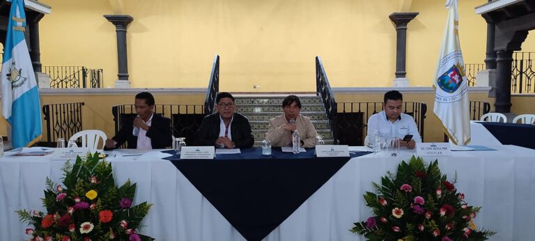 Gobernación de Sacatepéquez lidera reunión ordinaria del Consejo Departamental de Desarrollo del Departamento de Sacatepéquez.