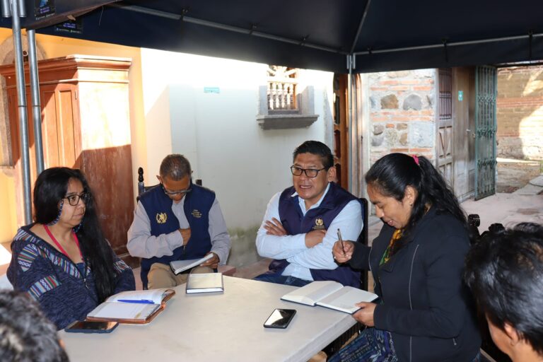 Gobernación de Sacatepéquez lidera mesa de diálogo para solucionar la contaminación que causa el río de aguas negras en el zanjón Santa María